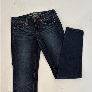 American Eagle Women's Stretch Low Mid Rise Skinny Blue Jeans size 4